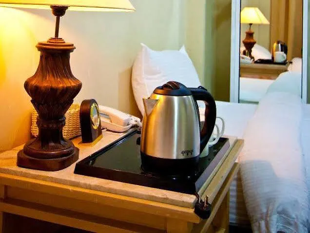 Hotel Grand M Kota Kinabalu 2*,